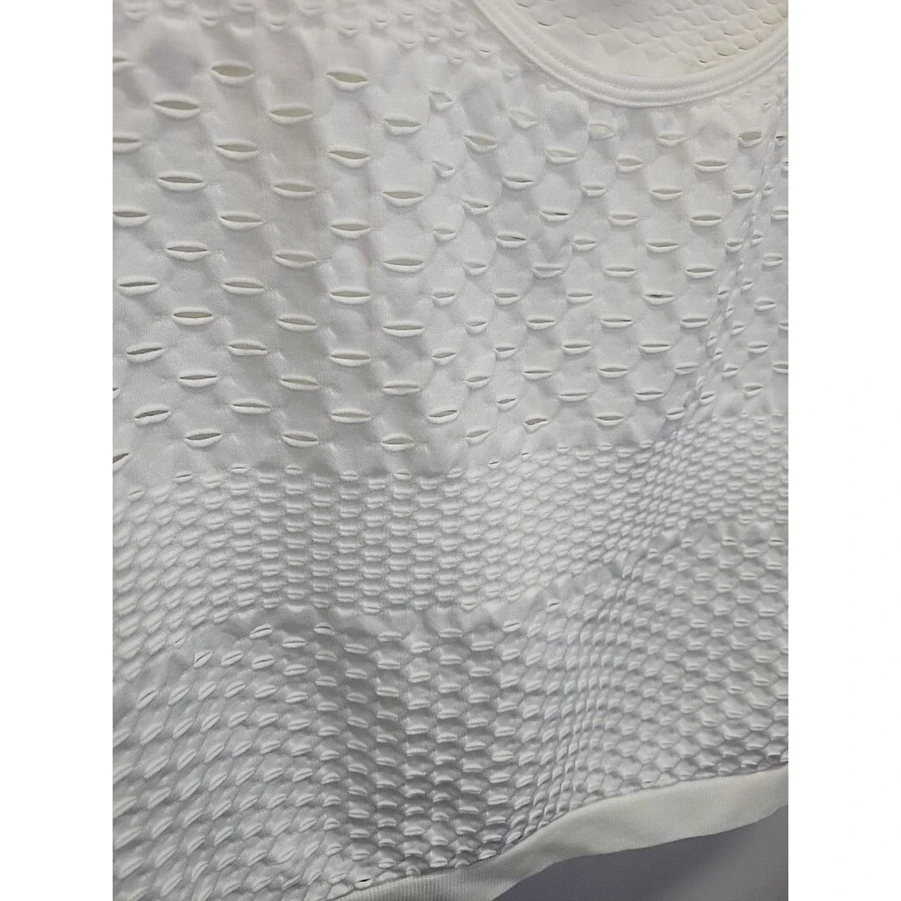 Soho Apparel White Textured‎ Cropped Top Shirt 1x/2x